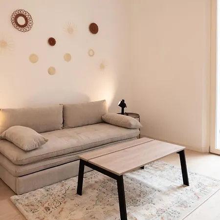 Palazzo Delle Guglie By Postcardsfrom 4* 베로나