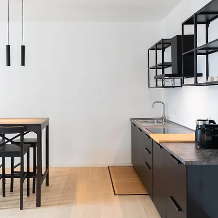 Palazzo Delle Guglie By Postcardsfrom Apartmanhotel