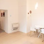 Aparthotel Palazzo Delle Guglie By Postcardsfrom 4*