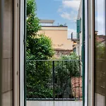 Palazzo Delle Guglie By Postcardsfrom 4* Verona