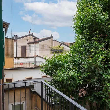 Apartahotel Palazzo Delle Guglie By Postcardsfrom 4*