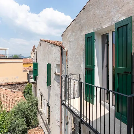 Palazzo Delle Guglie By Postcardsfrom Aparthotel Verona