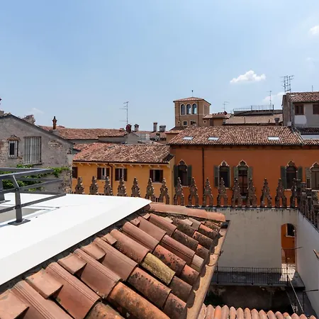 Aparthotel Palazzo Delle Guglie By Postcardsfrom