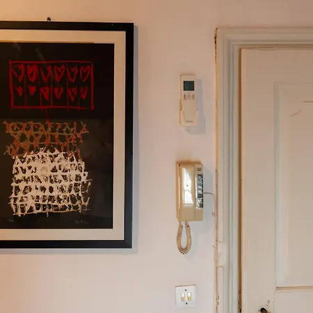 Palazzo Delle Guglie By Postcardsfrom Aparthotel *