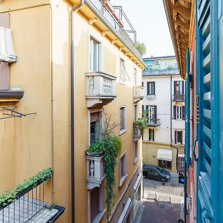Palazzo Delle Guglie By Postcardsfrom Aparthotel Verona