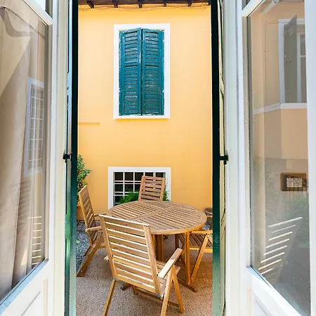 Aparthotel Palazzo Delle Guglie By Postcardsfrom