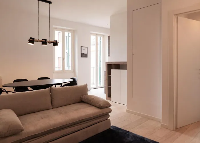 Palazzo Delle Guglie By Postcardsfrom Lejlighedshotel 4*