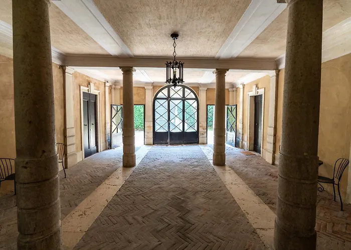 Lejlighedshotel Palazzo Delle Guglie By Postcardsfrom Verona