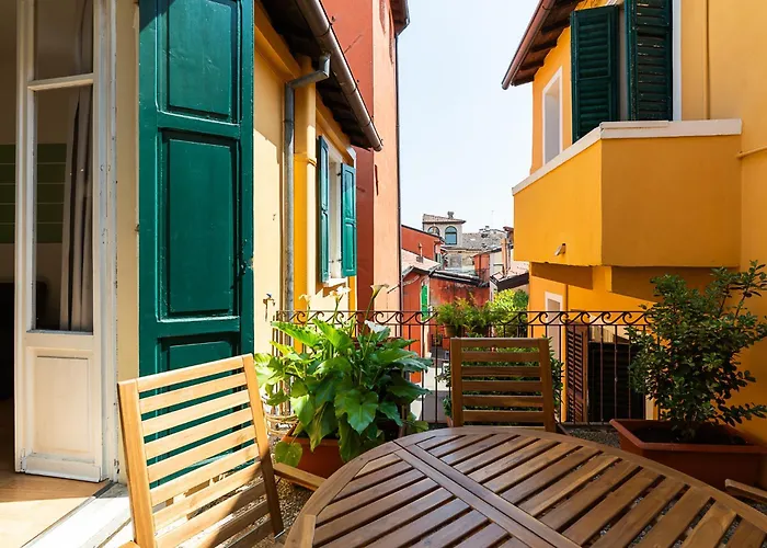 Palazzo Delle Guglie By Postcardsfrom Lejlighedshotel Verona