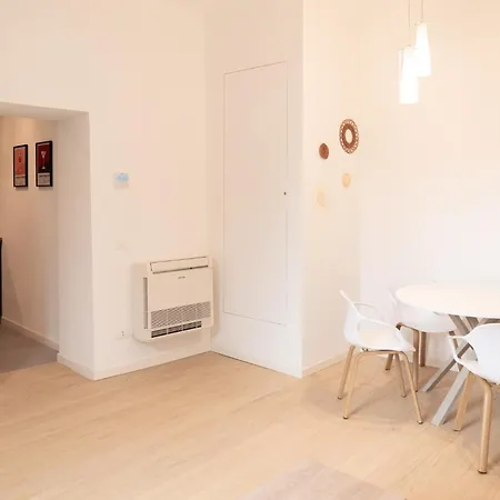 Apart-hotel Palazzo Delle Guglie By Postcardsfrom 4*