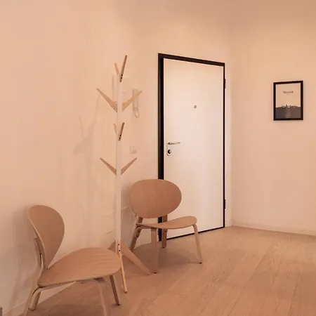 Palazzo Delle Guglie By Postcardsfrom ヴェローナ