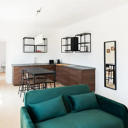 Palazzo Delle Guglie By Postcardsfrom ヴェローナ